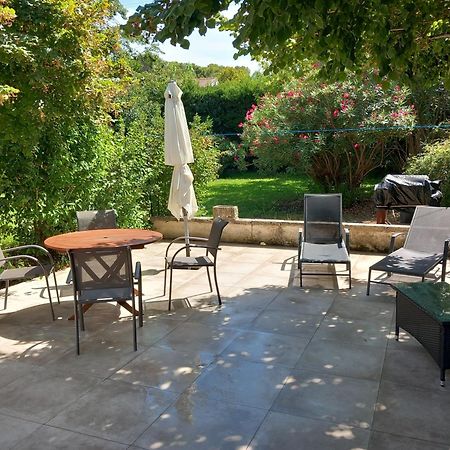 Вилла Le Petit Mas Des Alpilles En Provence Сент-Этьен-дю-Грес Экстерьер фото