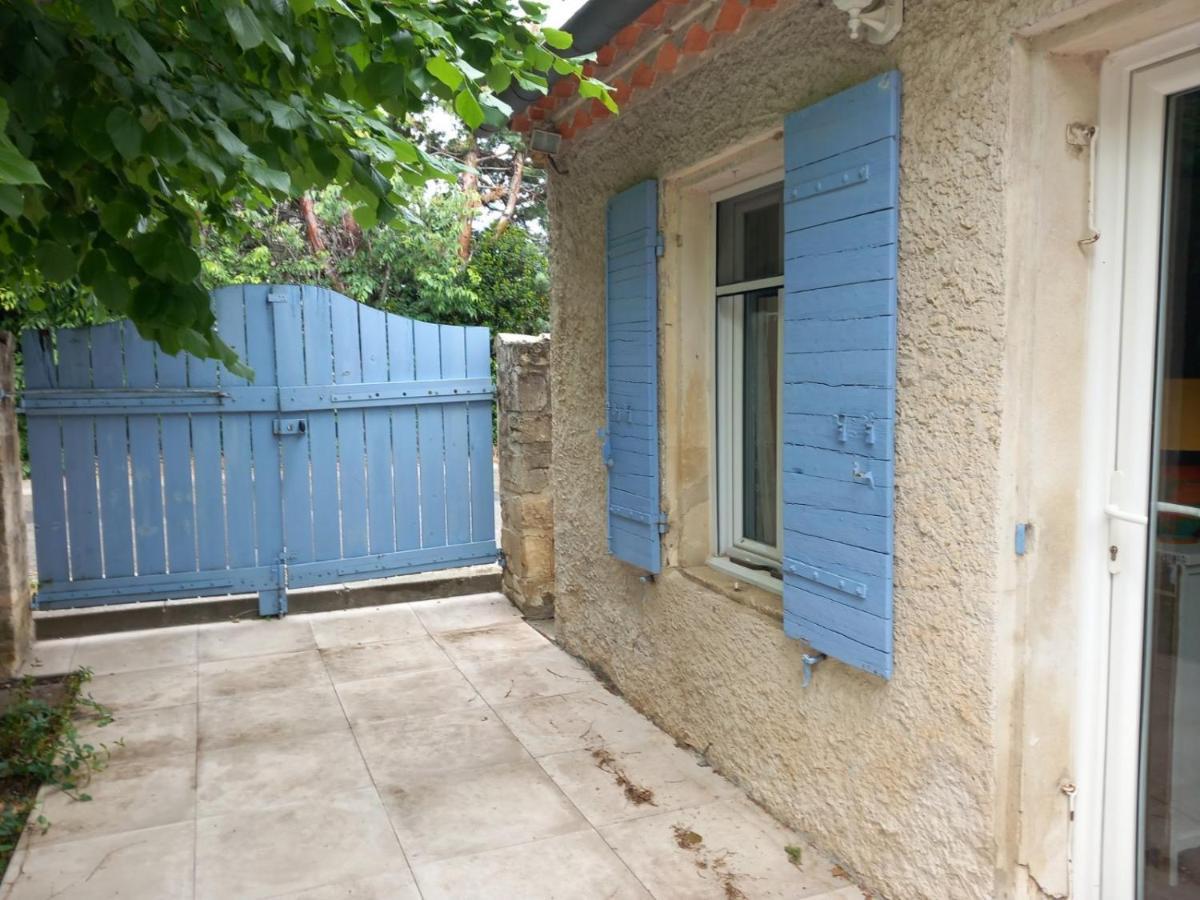 Вилла Le Petit Mas Des Alpilles En Provence Сент-Этьен-дю-Грес Экстерьер фото