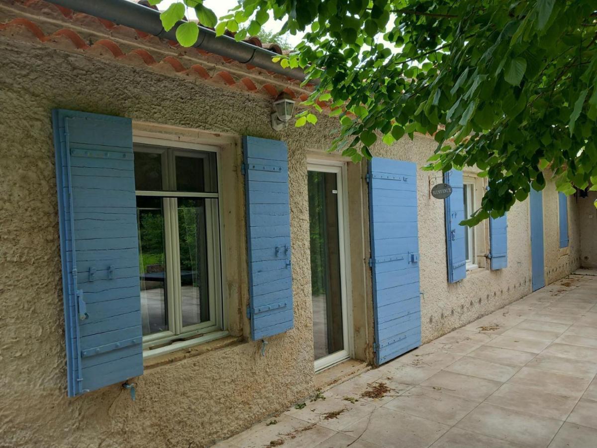 Вилла Le Petit Mas Des Alpilles En Provence Сент-Этьен-дю-Грес Экстерьер фото